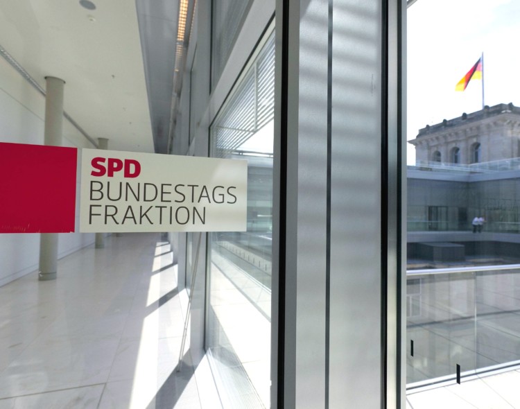 Rentenerhöhung für Ost und West beschlossen - SPD-Bundestagsfraktion plant weitere Verbesserungen